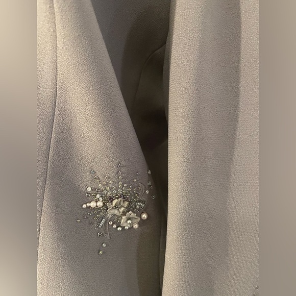 JOHN MEYER Gray Blazer with Ruffled Trim and Floral Embellishments - Picture 6 of 7